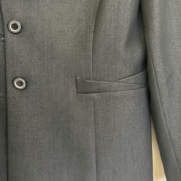 TAHARI Charcoal Gray Blazer With Pockets and Animal Print Lining Size 10p - Picture 4 of 9